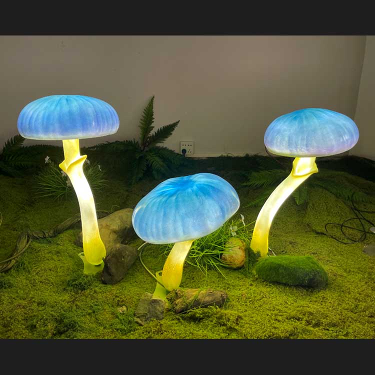 Custom Solar Large LED Mushroom Lights: Personalized Outdoor Decor for Parks & Gardens 4 Custom Solar Large LED Mushroom Lights: Personalized Outdoor Decor for Parks & Gardens - 图片 4